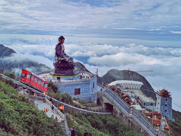 SAPA 2 NGÀY 2 ĐÊM - CÁT CÁT - CẦU KÍNH - CÁP TREO FANXIPAN.