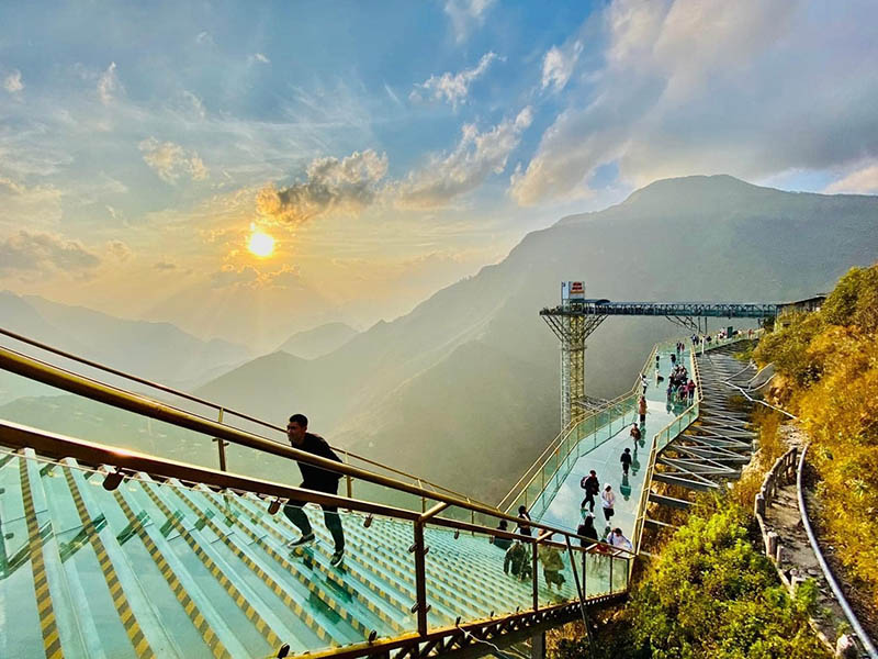 SAPA 3 NGÀY 2 ĐÊM - CÁP TREO FANXIPAN - THÁC BẠC.