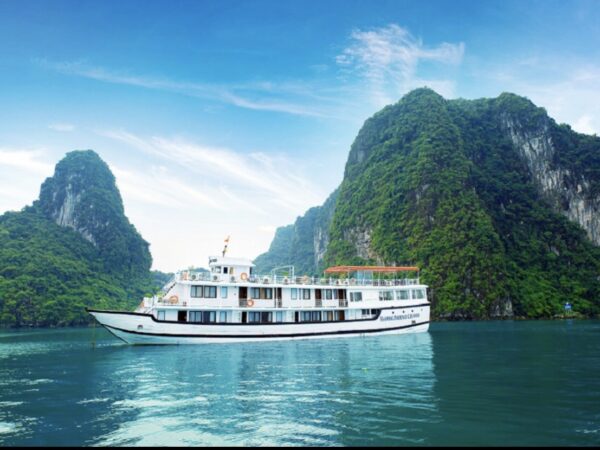 HẠ LONG 2 NGÀY 1 ĐÊM - DU THUYỀN PHOENIX - 3 SAO.