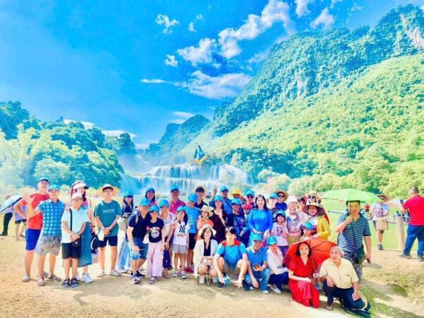 Địa chỉ nào là the sinh tourist thật để tránh nhầm lẫn với tour giả